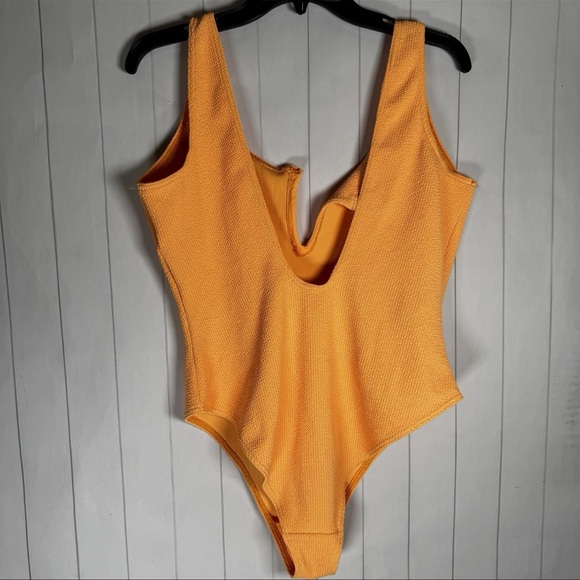 ASOS Swimwear Orange Crinkle One Piece Swimsuit Beach Pool Vaca Bathing Suit XL - Picture 2 of 5